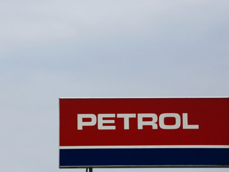 Petrol izgubio 210 milijuna eura zbog reguliranih cijena u Hrvatskoj i Sloveniji