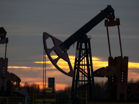 Novi trgovci naftom ispunjavaju praznine jer glavna imena napuštaju veze s Moskvom