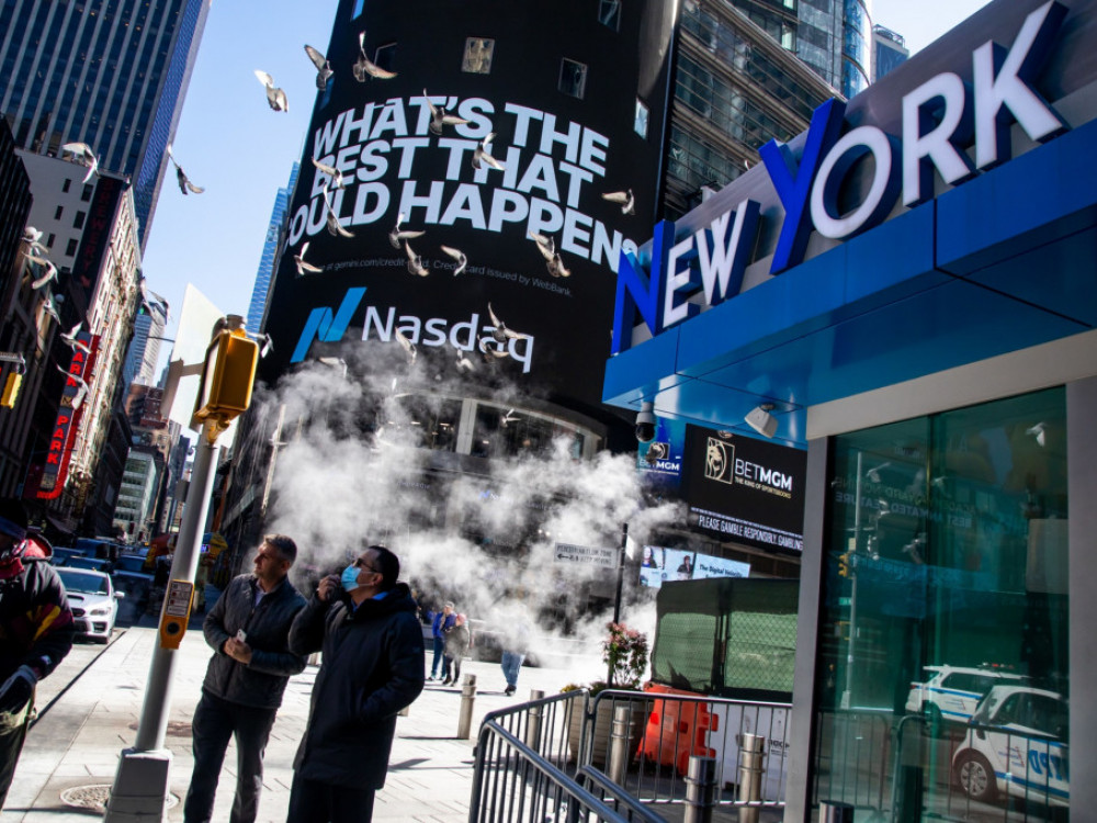 Ohrabrujući signal Feda izbrisao gubitke akcija u SAD-u