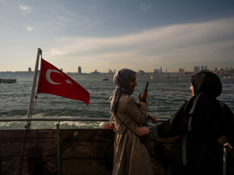 Turski ekonomski rast pod pritiskom inflacije i slabe lire