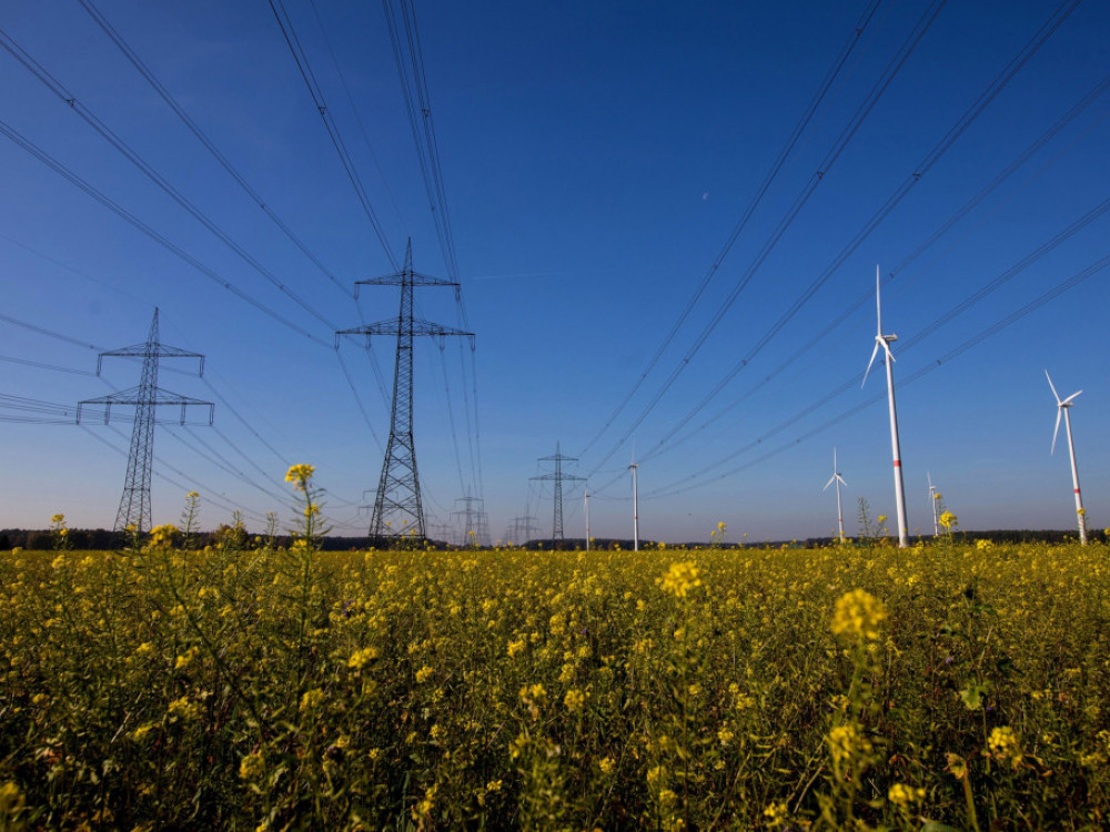 Pet trgovaca električnom energijom zaradilo više od 110 miliona KM