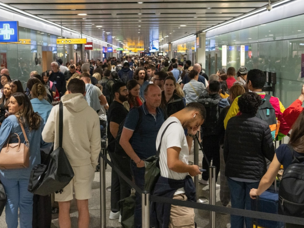 Nedostaje osoblja u zrakoplovnim tvrtkama, ugrožena sezona