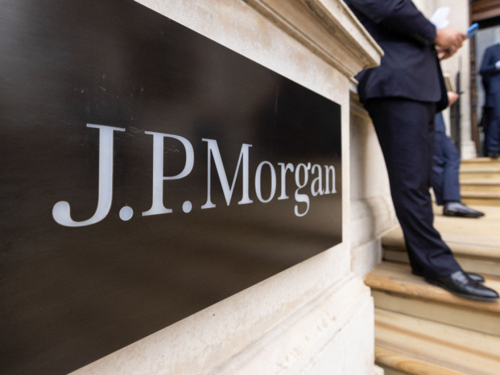 JPMorgan vraća direktore u urede