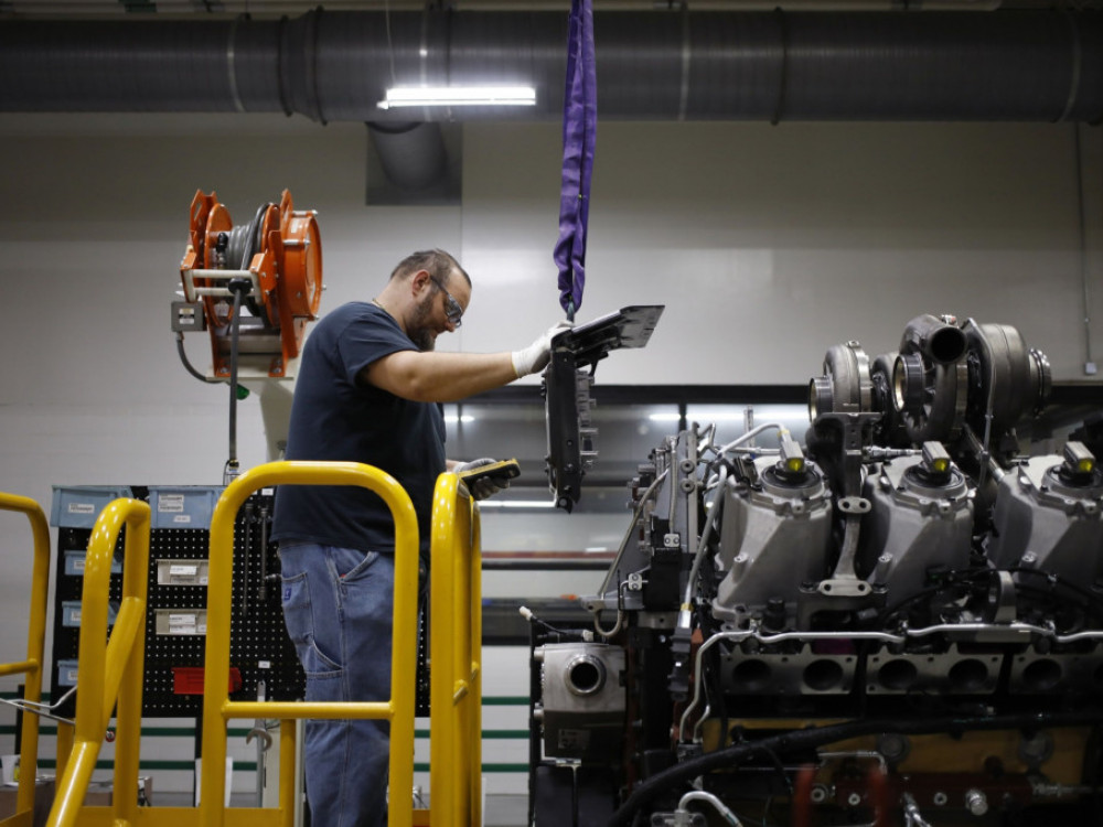 Zaposlenost i plate porasli u SAD-u,tržište pokazuje otpornost