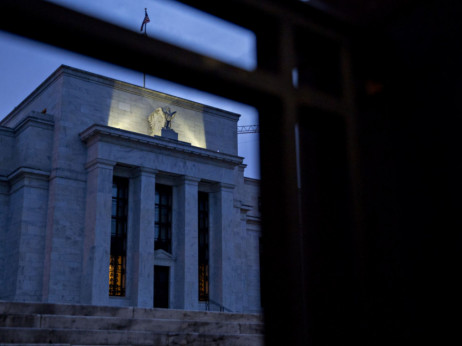 Fed pauzirao, očekuje samo jedno smanjenje ove godine