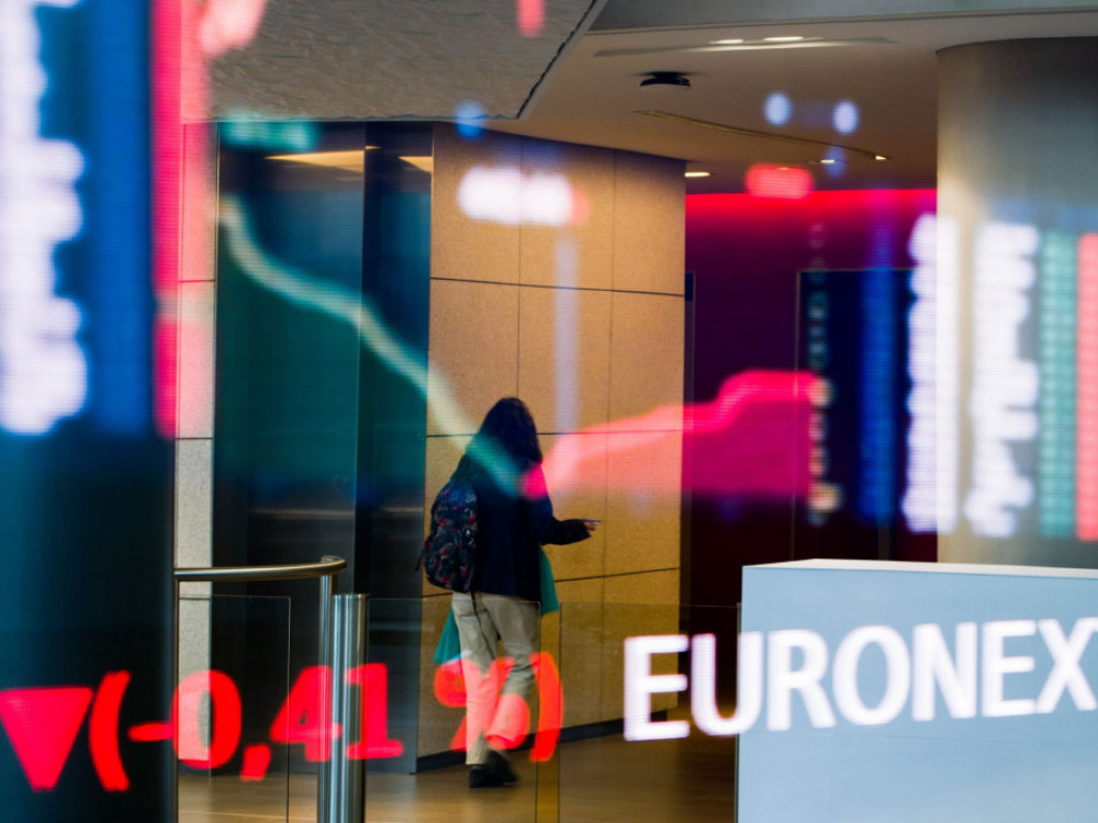 Europski indeksi, osim DAX-a, ponedjeljak završili u crvenom