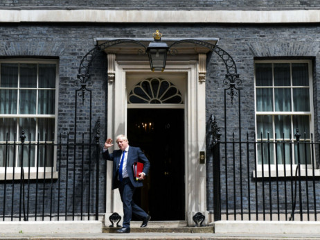 Johnson potvrdio da odlazi, ostaje premijer do izbora nasljednika