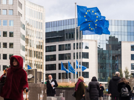 Europa može postati snažnija zajedničkim upravljanjem dugom