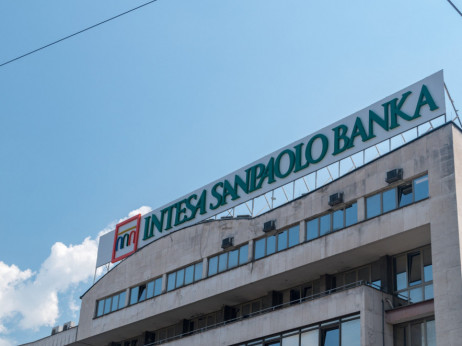 Intesa Sanpaolo Banka ostvarila pad neto dobiti od 15 posto