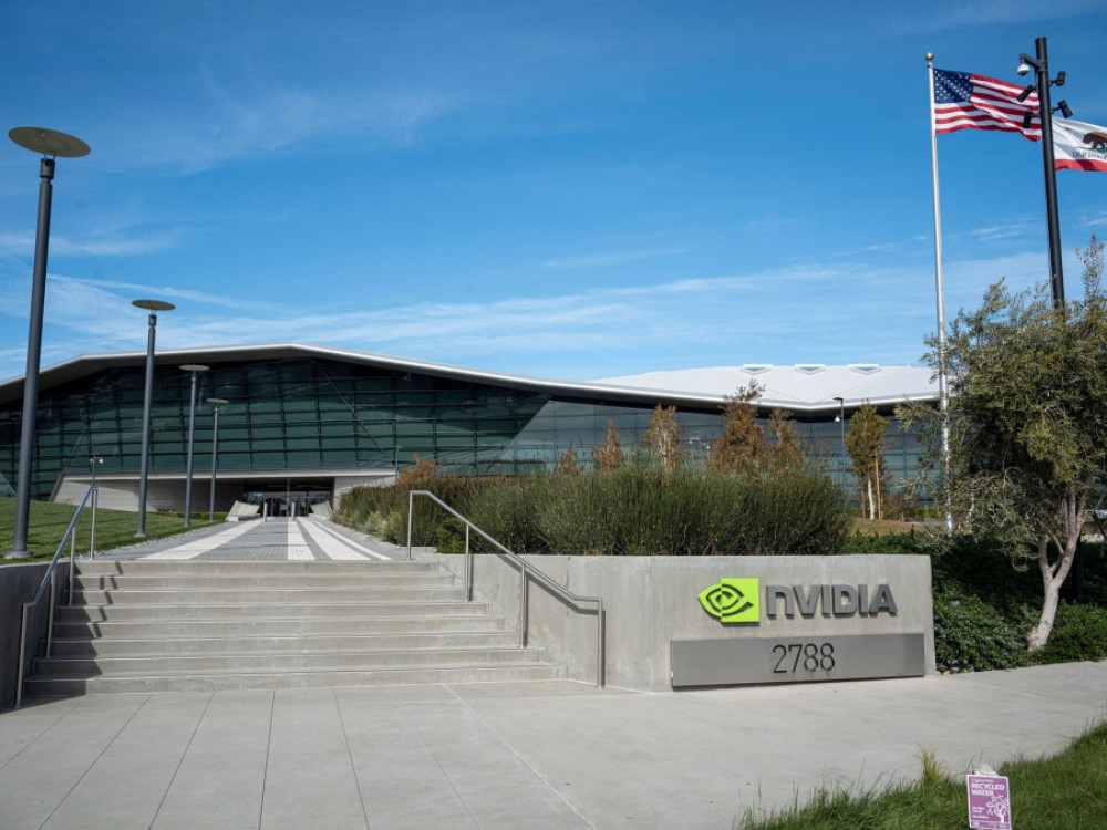 Nvidijin partner očekuje dupliranje prodaje servera za AI 2024.