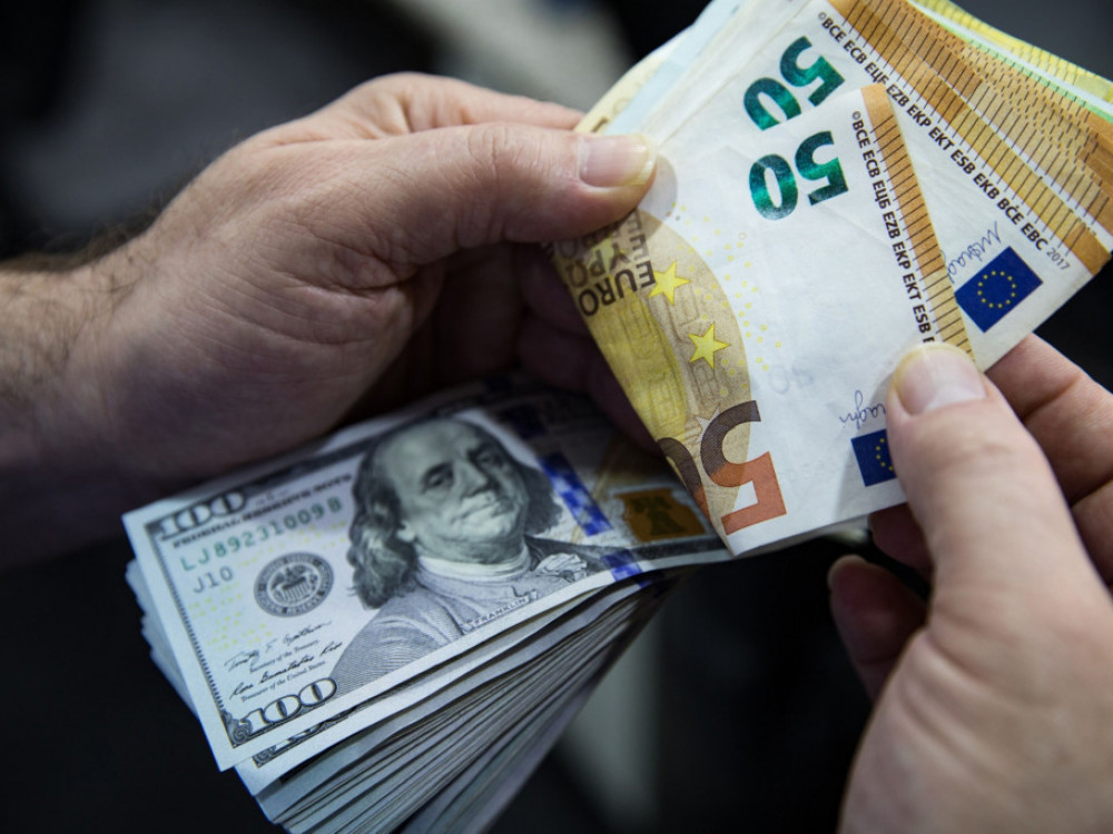 Male šanse da će povećanje kamatnih stopa spasiti euro