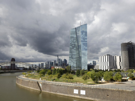 Istraživanje: ECB će morati biti još žustriji u dizanju kamatnih stopa