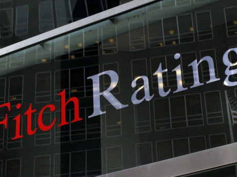Fitch bi mogao da snizi američki kreditni rejting