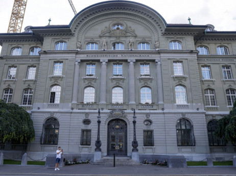Švicarska središnja banka povukla prvi potez, kamatna stopa smanjena za 25 baznih bodova