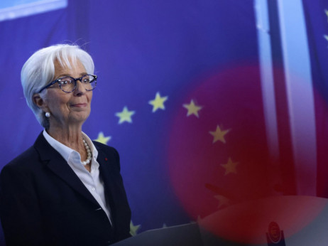 Lagarde kaže da će se kamate povećavati dok se inflacija ne vrati na dva posto