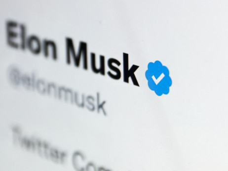 Musk ograničava glasanje na Twitteru za pretplatnike Twitter Bluea