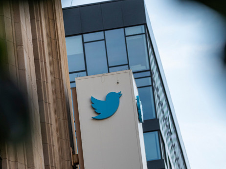 Upravni odbor Tesle pod pritiskom nakon Muskove kupovine Twittera