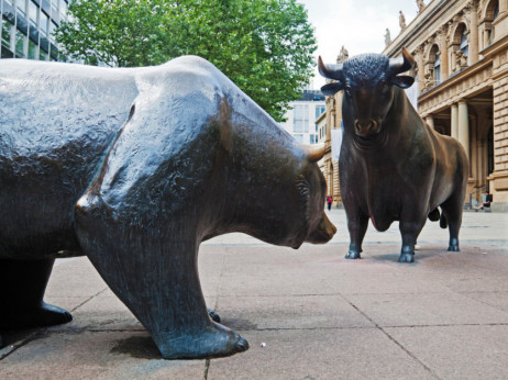Investitori iščekuju odluke Feda o kamatama i Kine o Covid mjerama