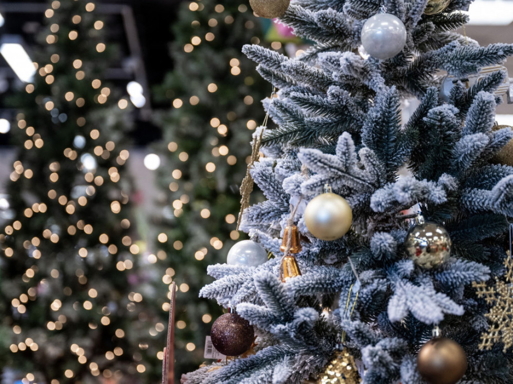 Božićnu kupovinu ove će godine pratiti prigušena svjetla