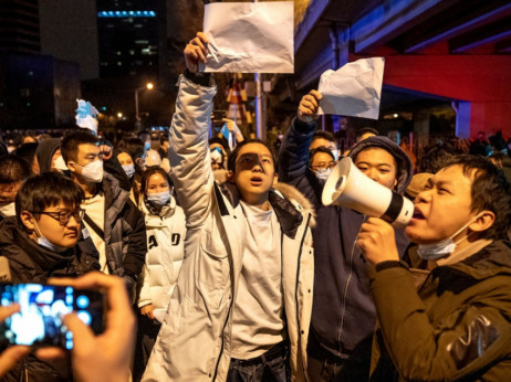 Protesti u Kini podstiču opklade za raniji izlazak iz Covid Zero mjera