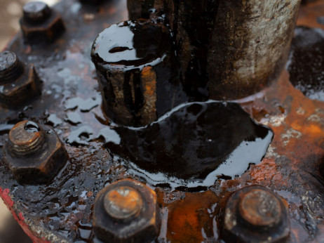 Cijena nafte pada jer SAD planira da prodaje iz strateških rezervi