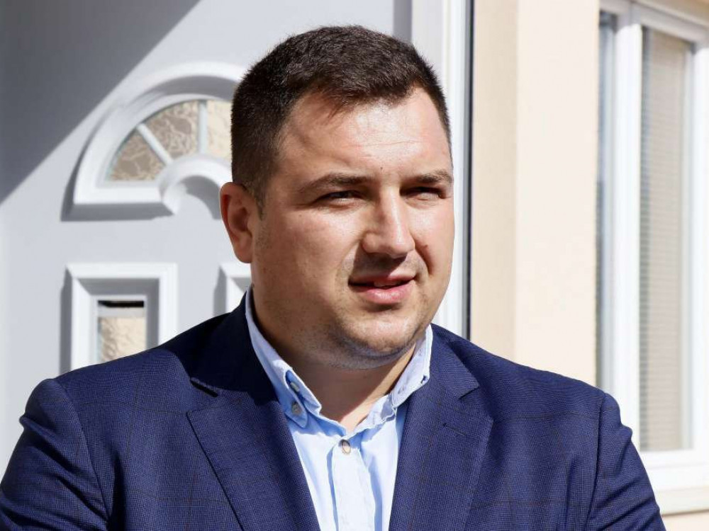 Uhapšen državni ministar za ljudska prava i izbjeglice