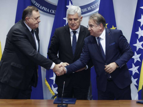 SNSD, HDZ BiH i 'Osmorka' potpisali koalicioni sporazum o formiranju vlasti