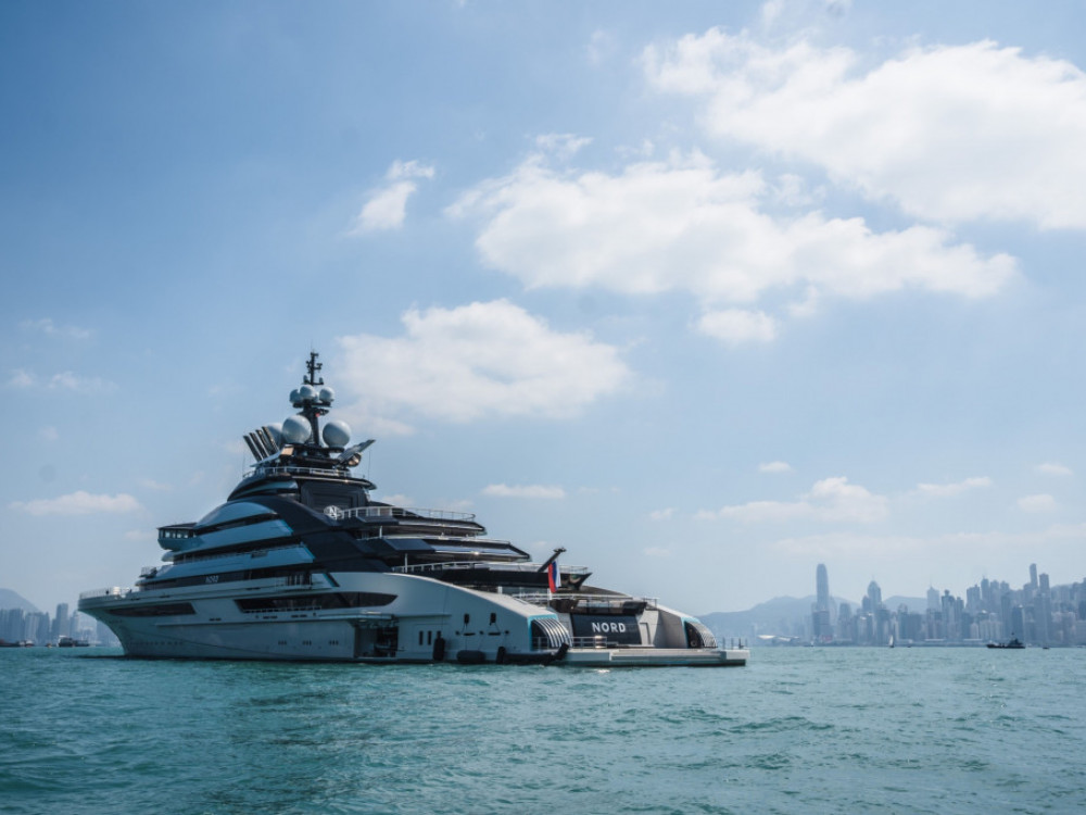 Luksuzne jahte opkolile Karibe pred novogodišnje zabave