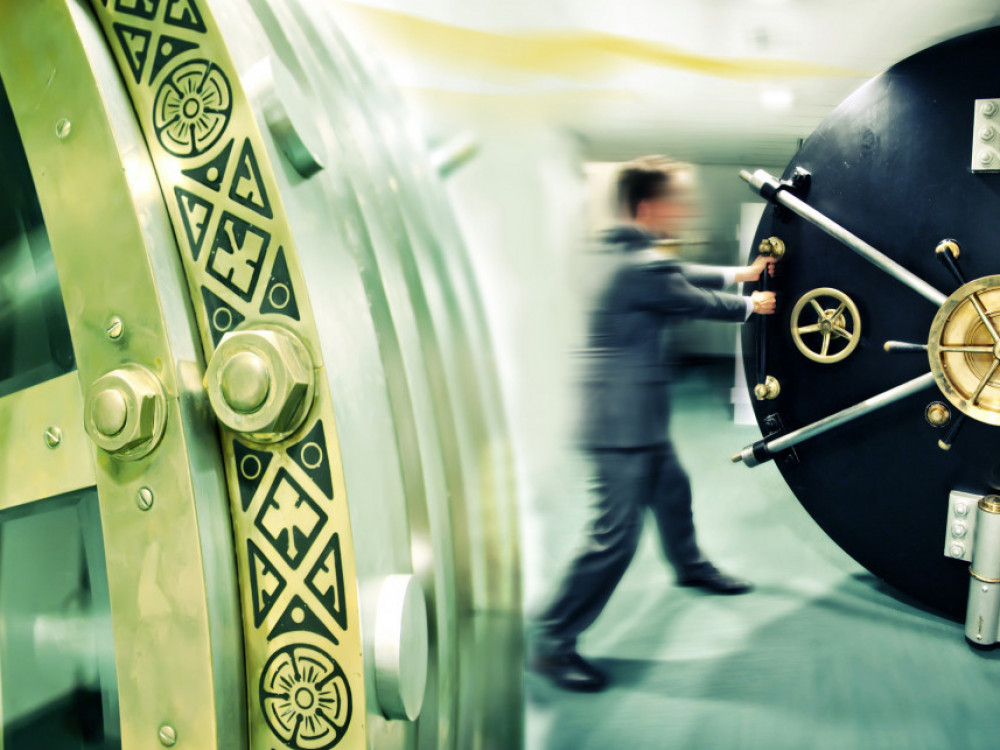 Oglasili se regulator i banke o gašenju računa sankcionisanim licima