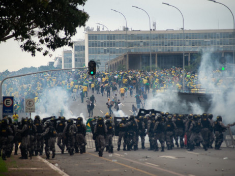 Lulini protivnici upali u najviše institucije Brazila
