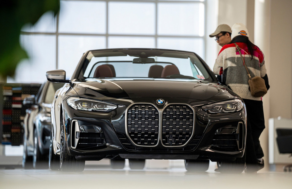 BMW ulaže 800 miliona dolara u fabriku za proizvodnju električnih vozila