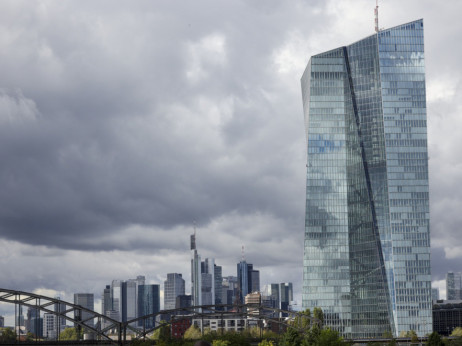 ECB planira povećanja kamate za pola boda na dva sljedeća sastanka