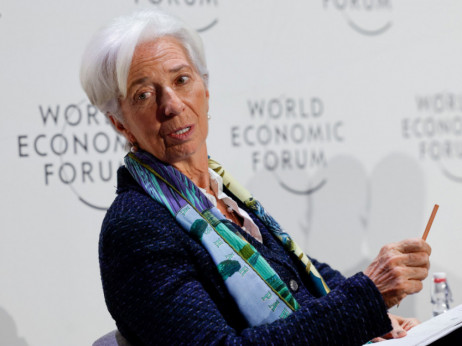 Lagarde u Davosu istakla riješenost ECB da suzbije rast inflacije