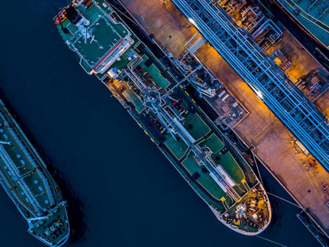 Rusija ubrzano prebacuje naftu morskim putem