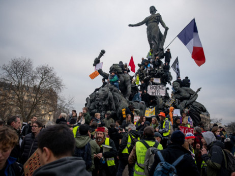 Zašto Francuzi bijesne zbog plana za odlazak u mirovinu sa 64 godine?