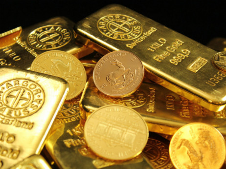 Bankarska kriza pogurala cijenu zlata iznad 2.000 dolara