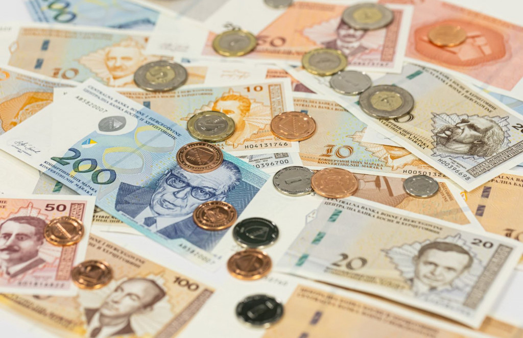 Mikrokreditne organizacije u RS, uz rast od 34 odsto, zaradile 25 miliona KM