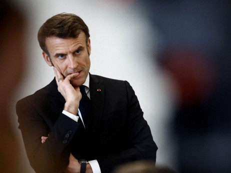 Macron podržava reforme rada kako bi ugušio bijes zbog zakona o penzijama