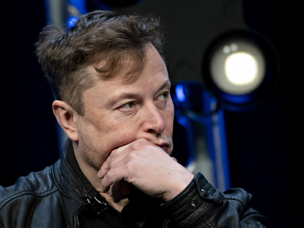 Musk polaže nade u "aplikaciju za sve", Twitter postaje X Corp