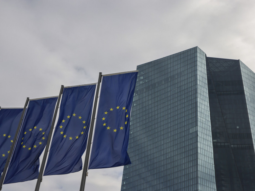 ECB će podizati kamatne stope još tri puta, pokazuje istraživanje