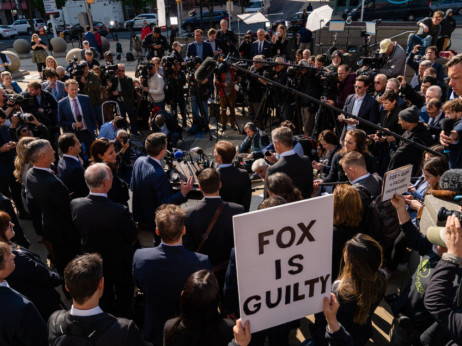 Fox News plaća 800 milijuna dolara da izbjegne suđenje stoljeća