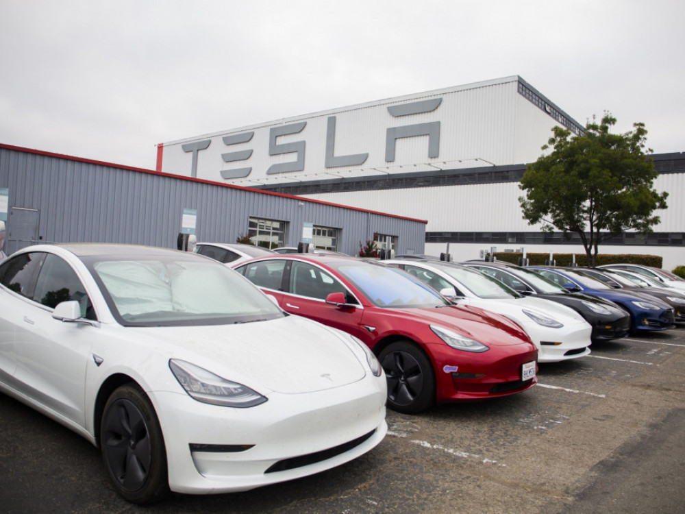 Tesla snižava cijene u Kini drugi put u tri dana