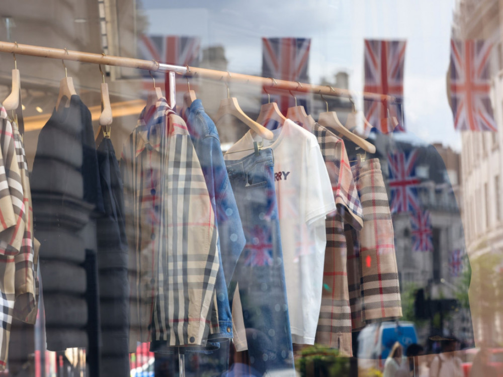 Amerikanci sve manje kupuju Burberry, akcije pale šest odsto