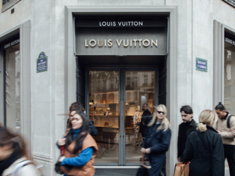 Usporava rast prodaje LVMH dok se globalna potražnja za luksuzom stabilizuje