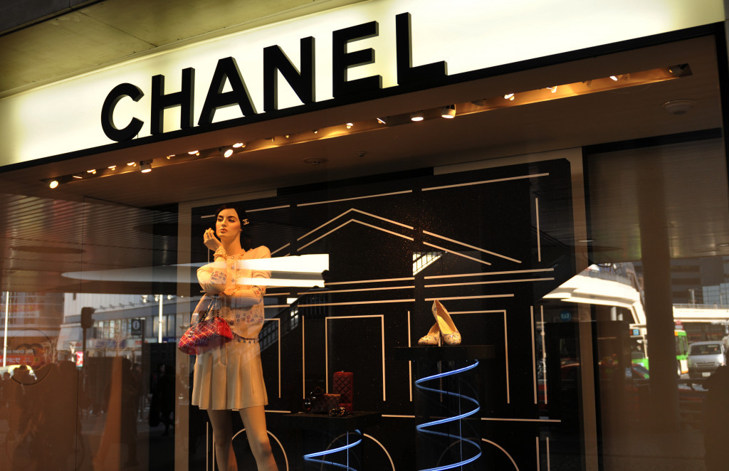 Retrospektivna izložba Chanel u muzeju V&A prikazuje kako je odjelo postalo simbol stila