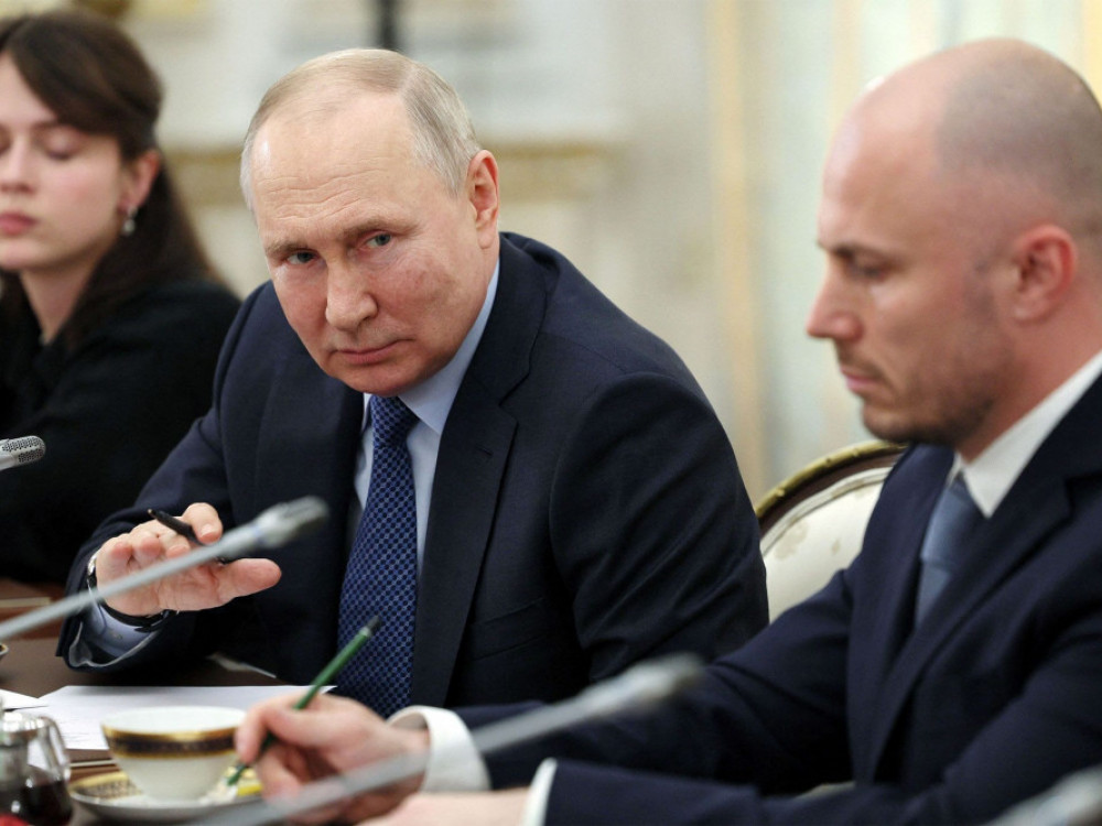 Putin priznaje da mu nedostaje oružja dok Ukrajina vrši protuofenzivu