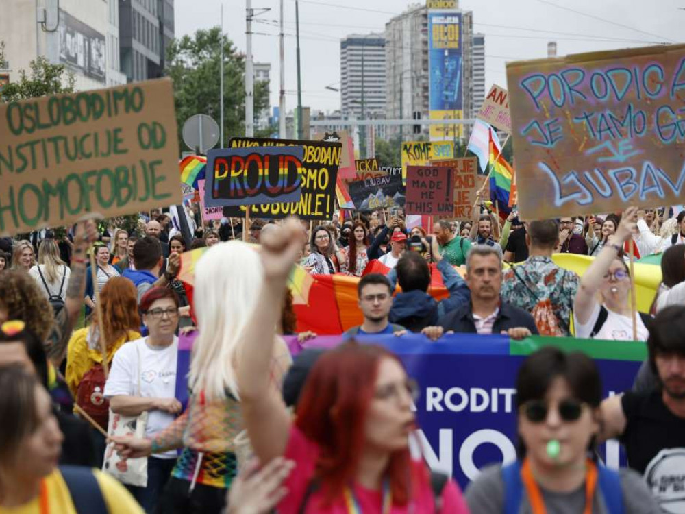 Održana četvrta povorka ponosa u BiH uz slogan 'Ponosno zajedno'