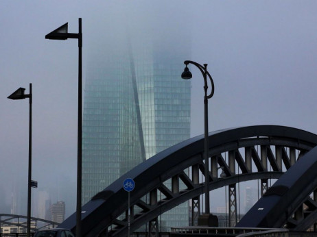 ECB će stope dugo držati na ''visokom platou''