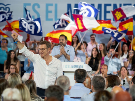 Španjolci najviše glasova dali desnici, ali konačan ishod neizvjestan