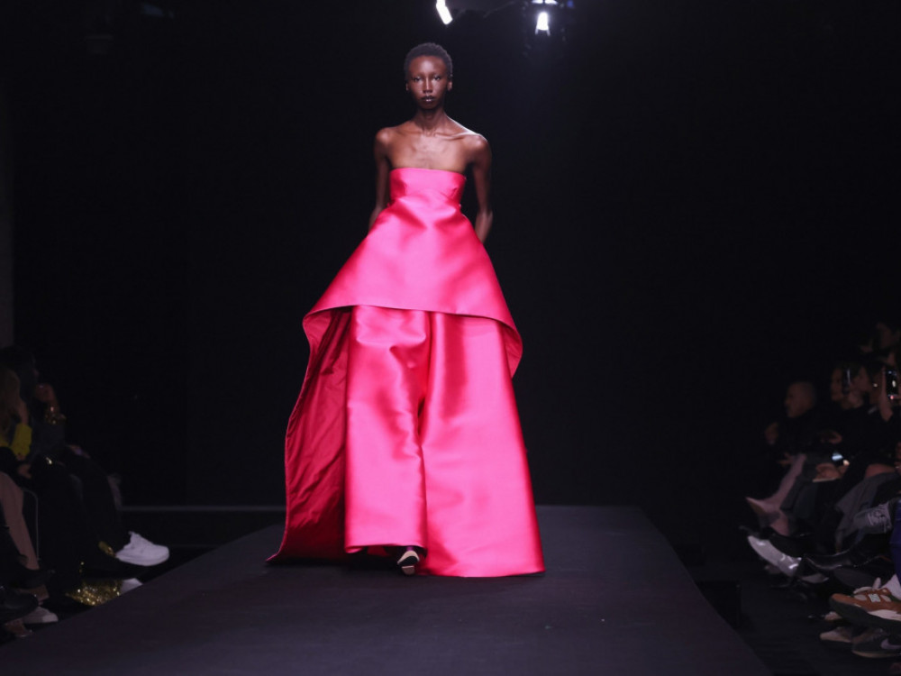 Gucci očekuje ružičastu budućnost s Valentinom